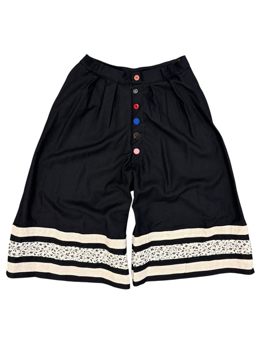 Bavarian skirt shorts