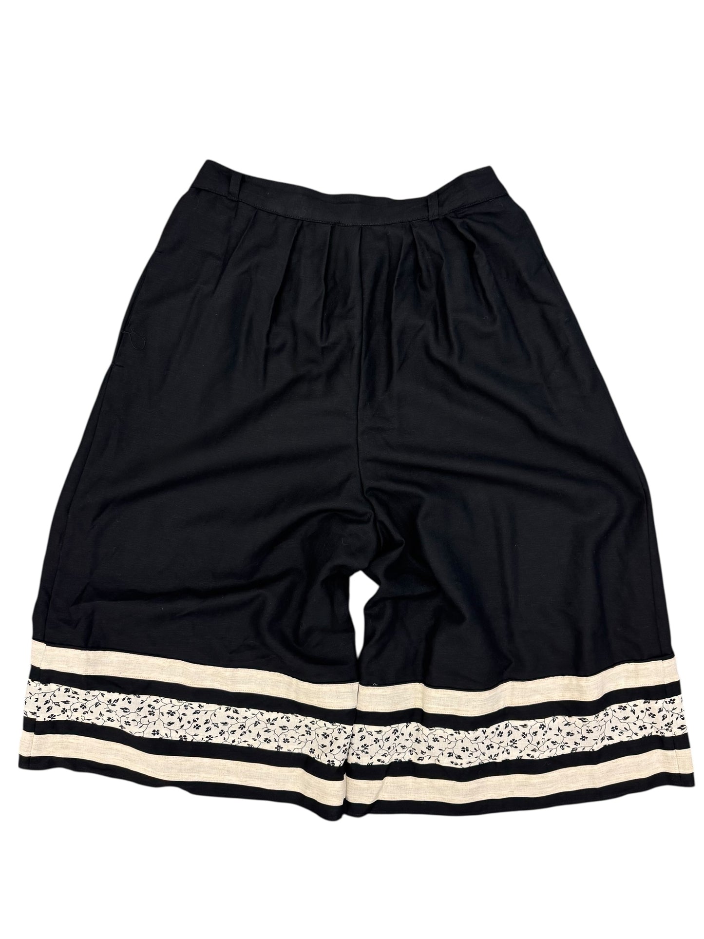 Bavarian skirt shorts